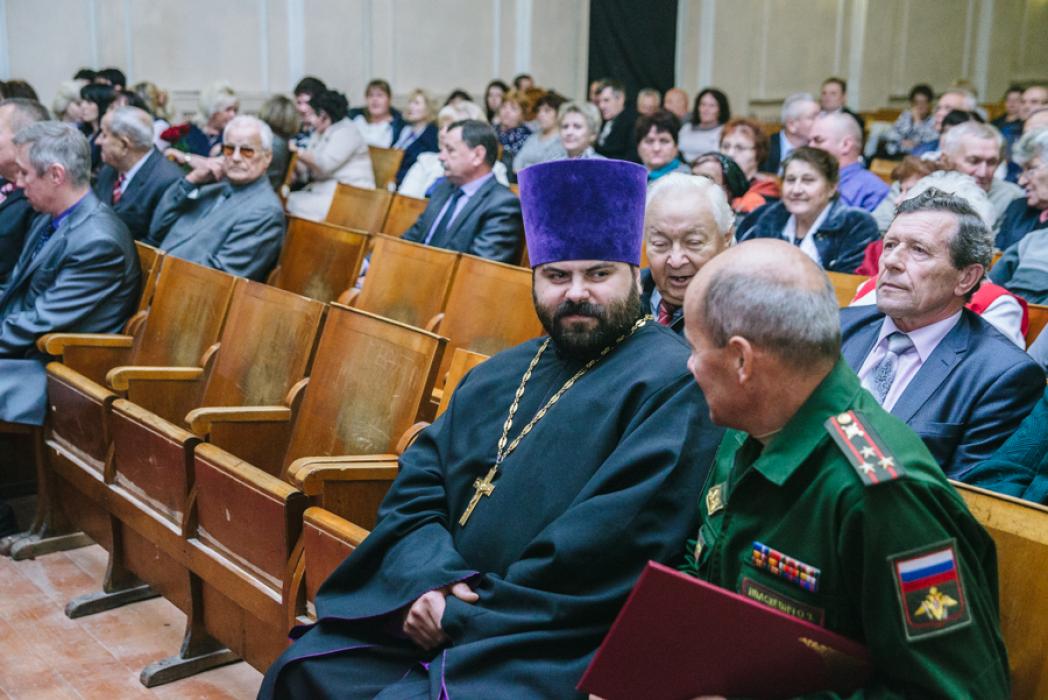 В должность главы Островского района вступил Дмитрий Быстров