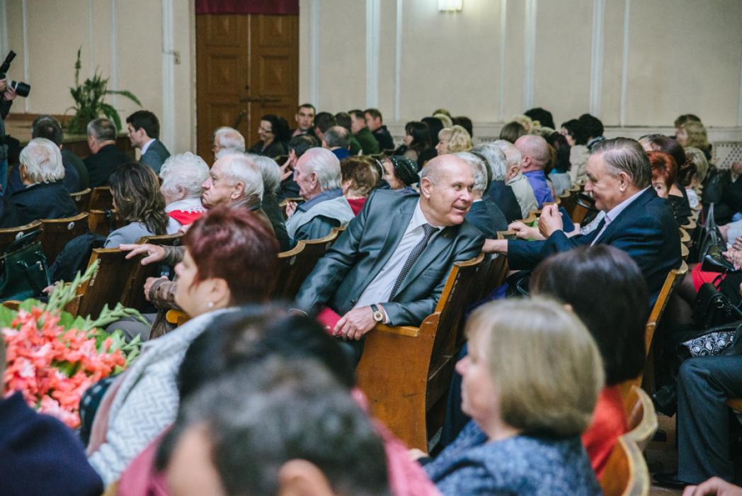В должность главы Островского района вступил Дмитрий Быстров