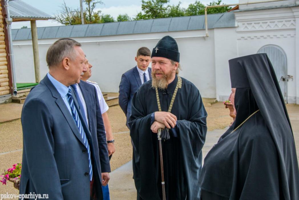 Встреча митрополита Псковского и Порховского Тихона с полномочным представителем президента России в СЗФО Александром Бегловым