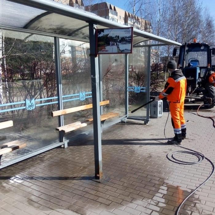 Дезинфекция остановок в Пскове