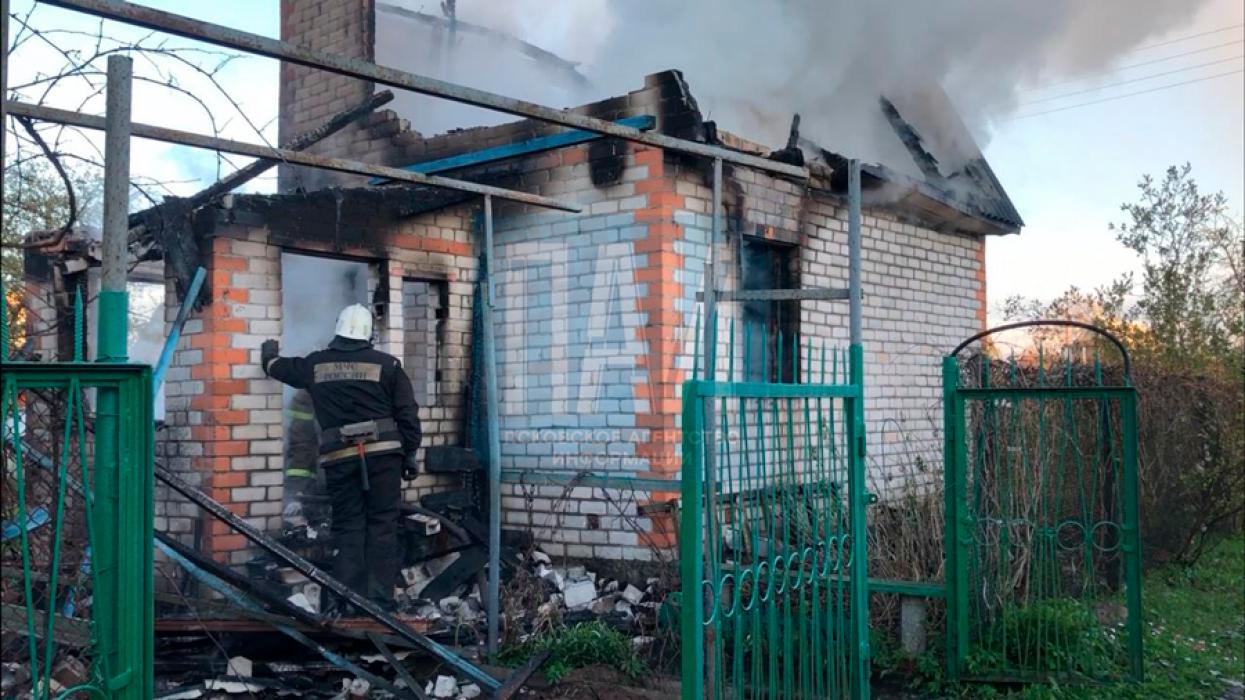 В Псковском районе сгорел частный дом