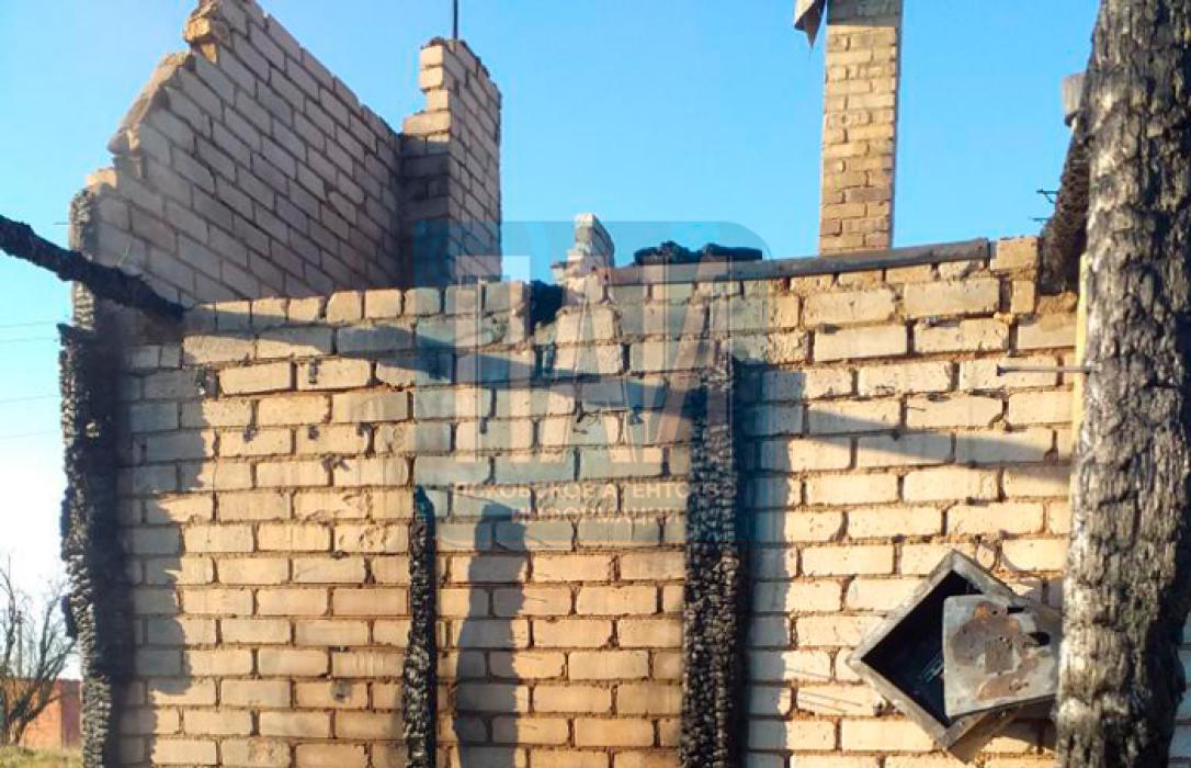 Два человека погибли при пожаре в Невельском районе