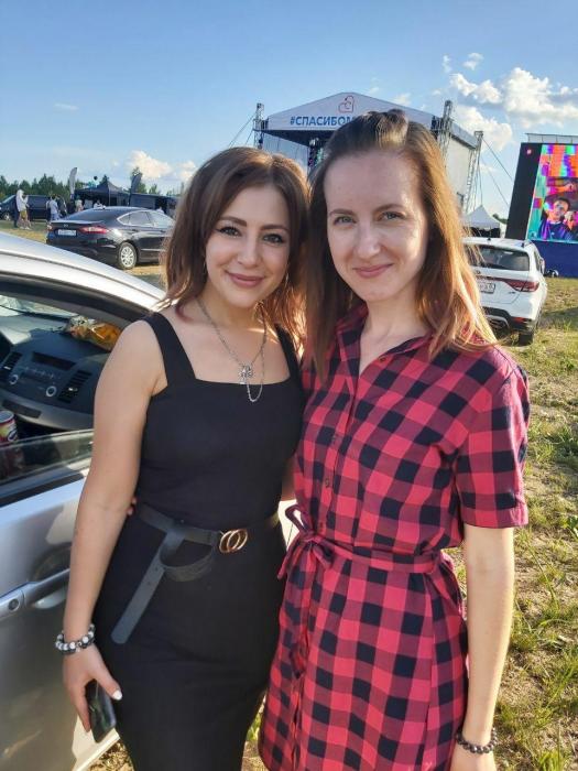 Зрители делятся фотографиями с концерта «Спасибо медикам!»