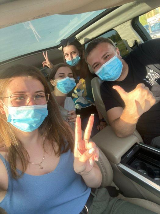 Зрители делятся фотографиями с концерта «Спасибо медикам!»