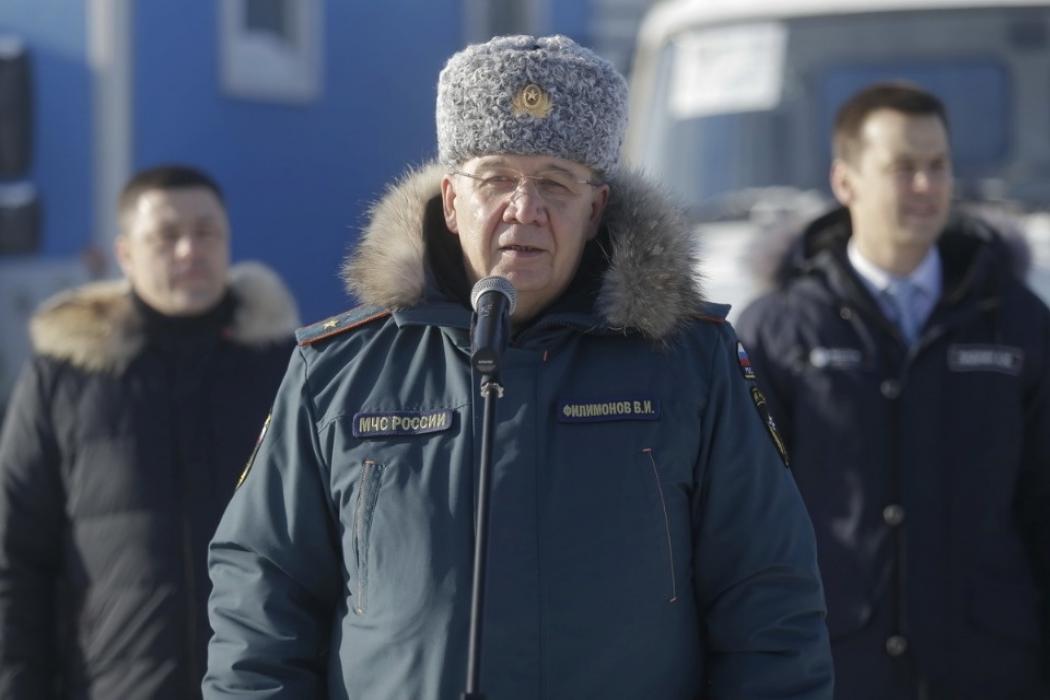 Фоторепортаж с вручения наград и ключей от новой техники псковским энергетикам