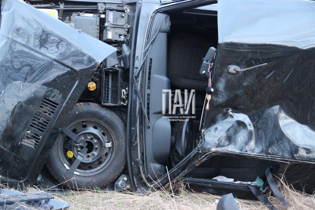 Легковой автомобиль перевернулся в результате ДТП в Пустошкинском районе 