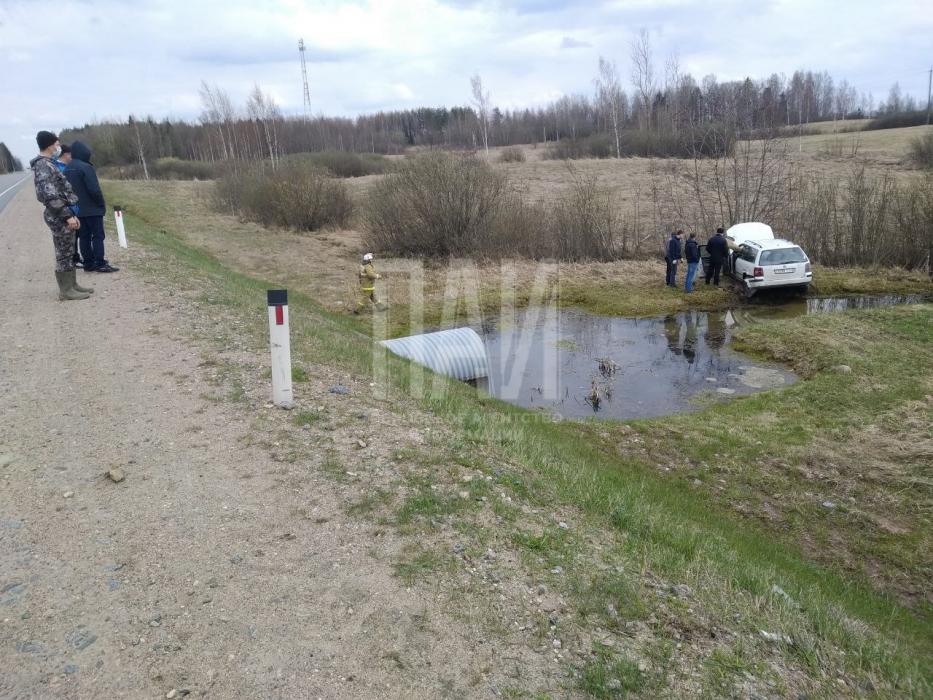 Мужчина умер в результате ДТП в Псковской области