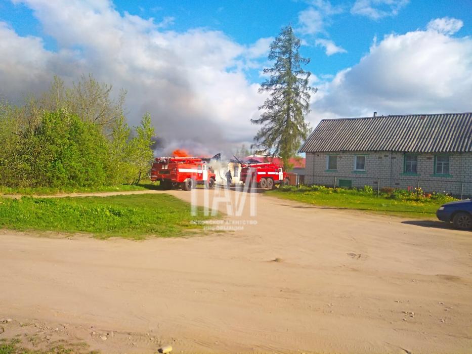 Дом загорелся в Красногородском районе 