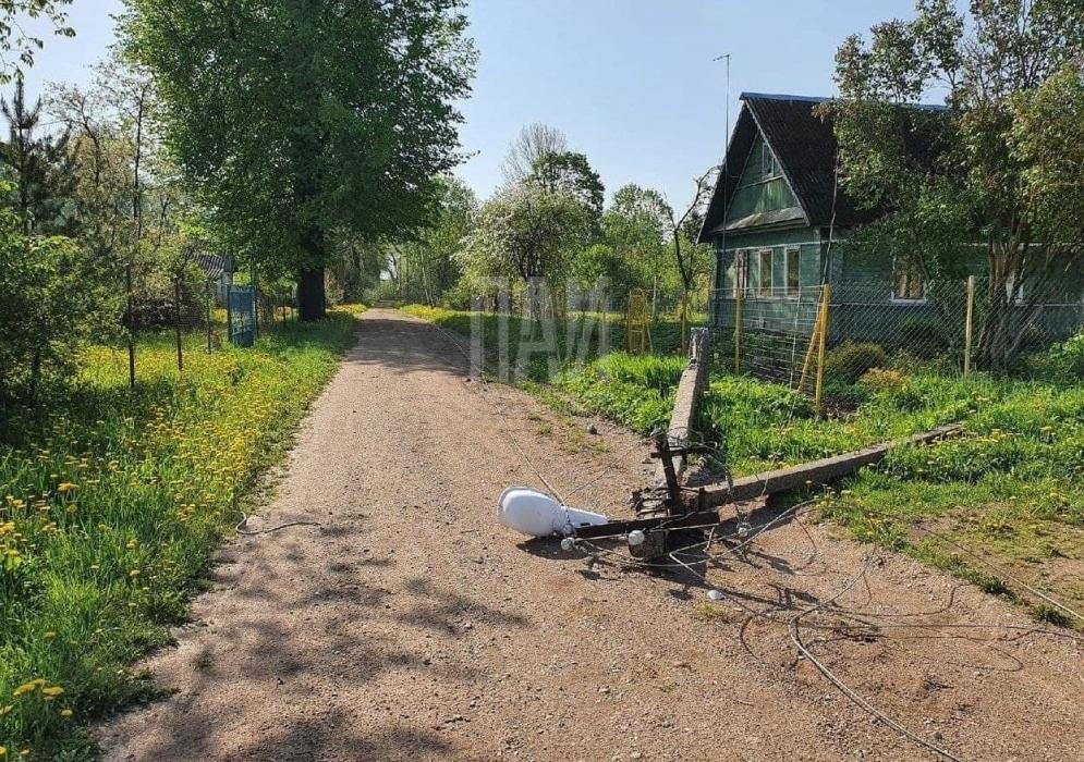 В Порхове устраняют последствия урагана