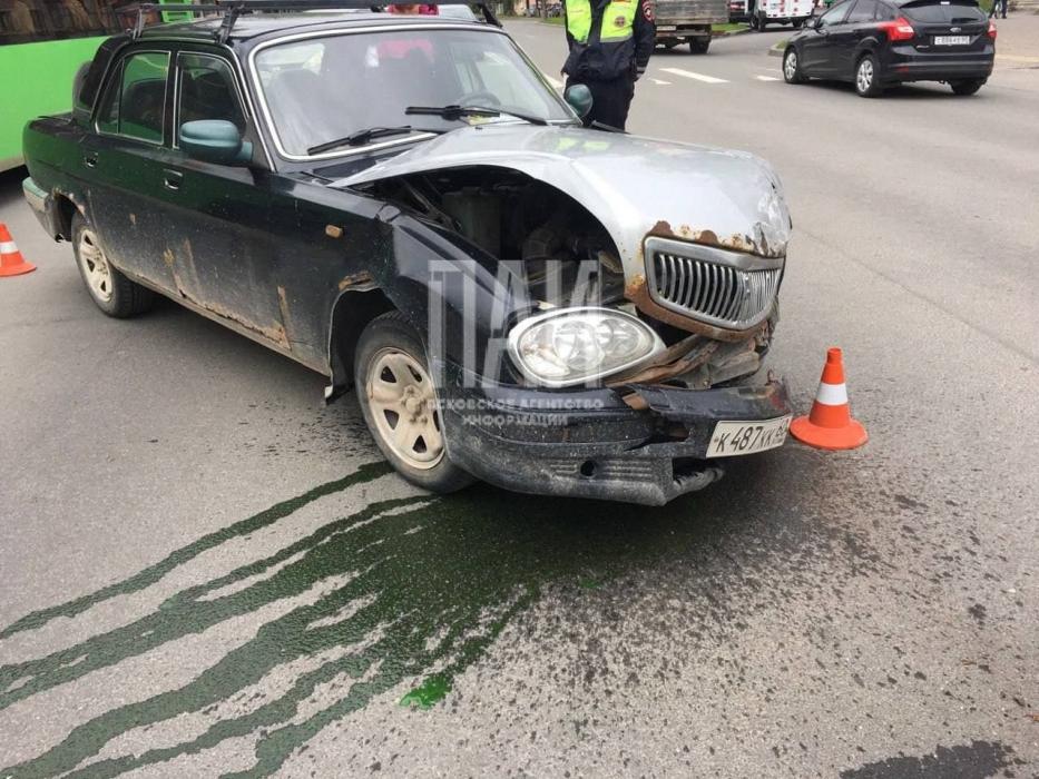 Женщина пострадала в результате ДТП в Пскове
