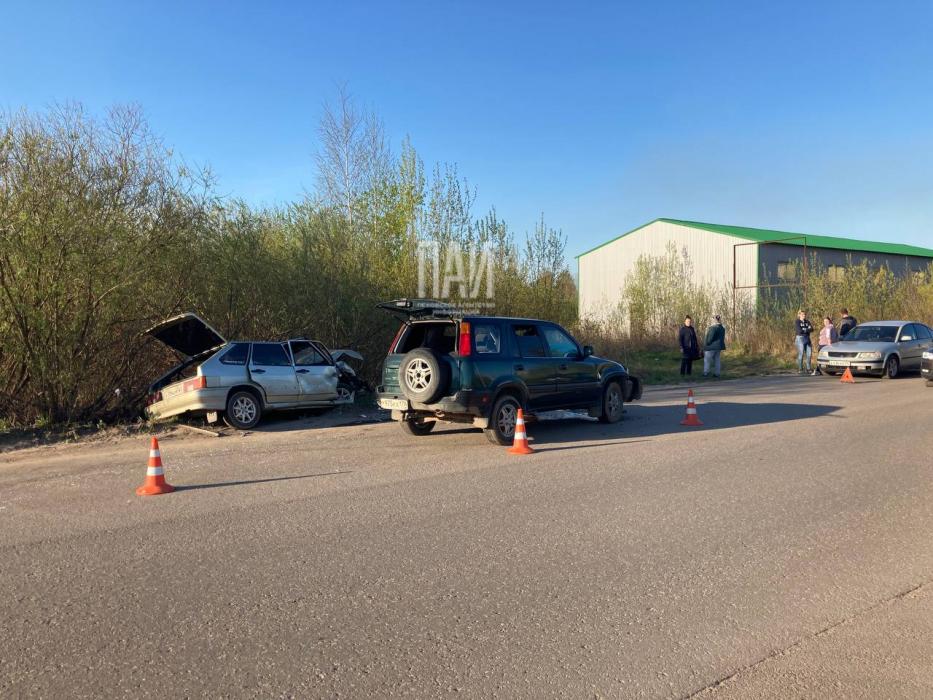 Два молодых человека пострадали в результате ДТП в Великих Луках 