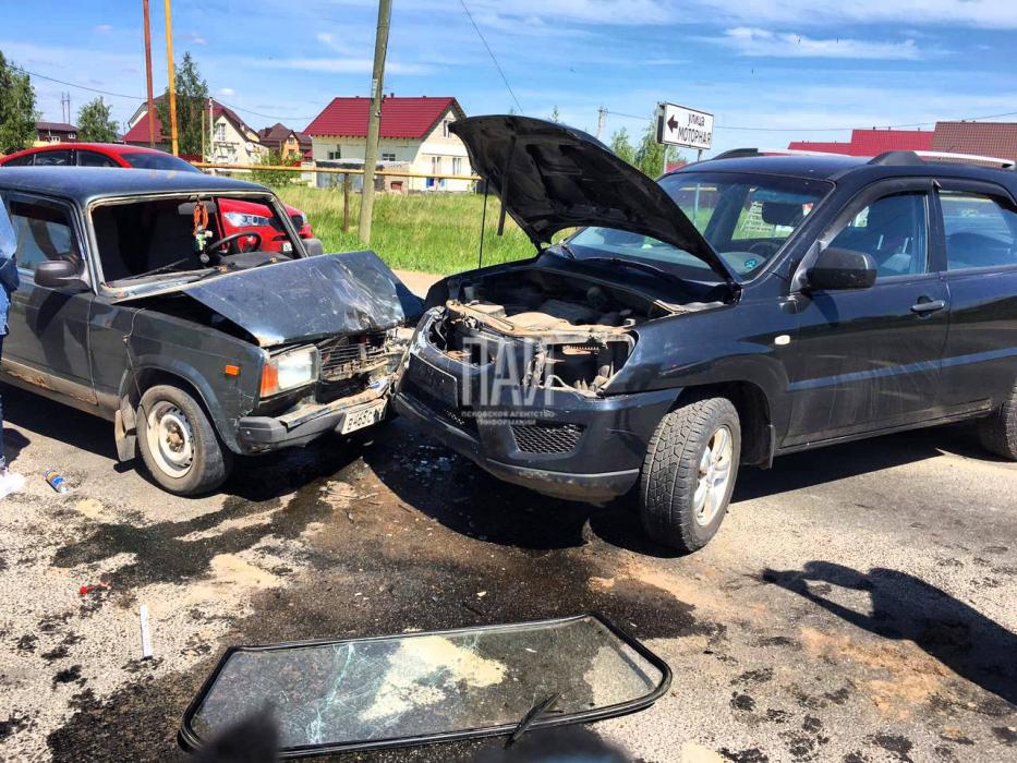 Водитель пострадал при ДТП в Псковском районе 