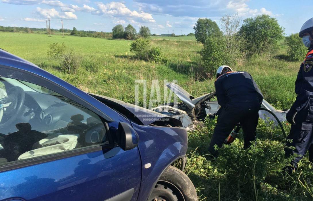 Водитель автомобиля ВАЗ-21010 пострадала в результате ДТП 