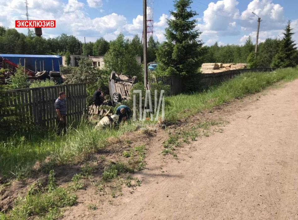 Фотографии с места ДТП в Стругах Красных.