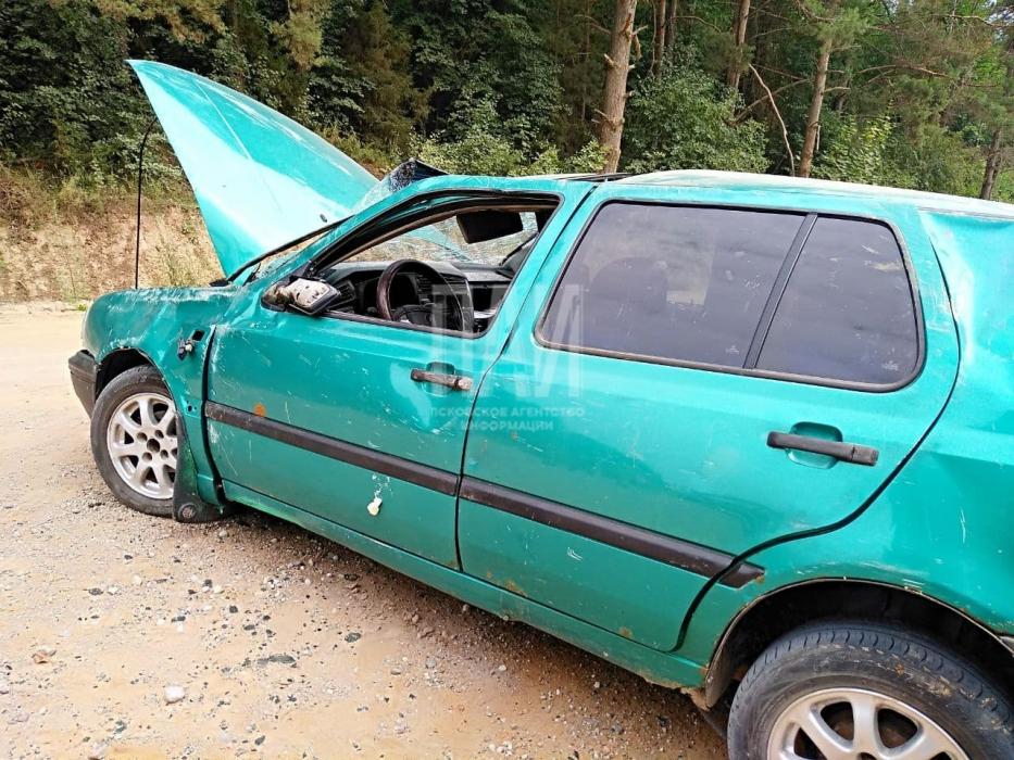 Два человека пострадали в ДТП в Красногородском районе