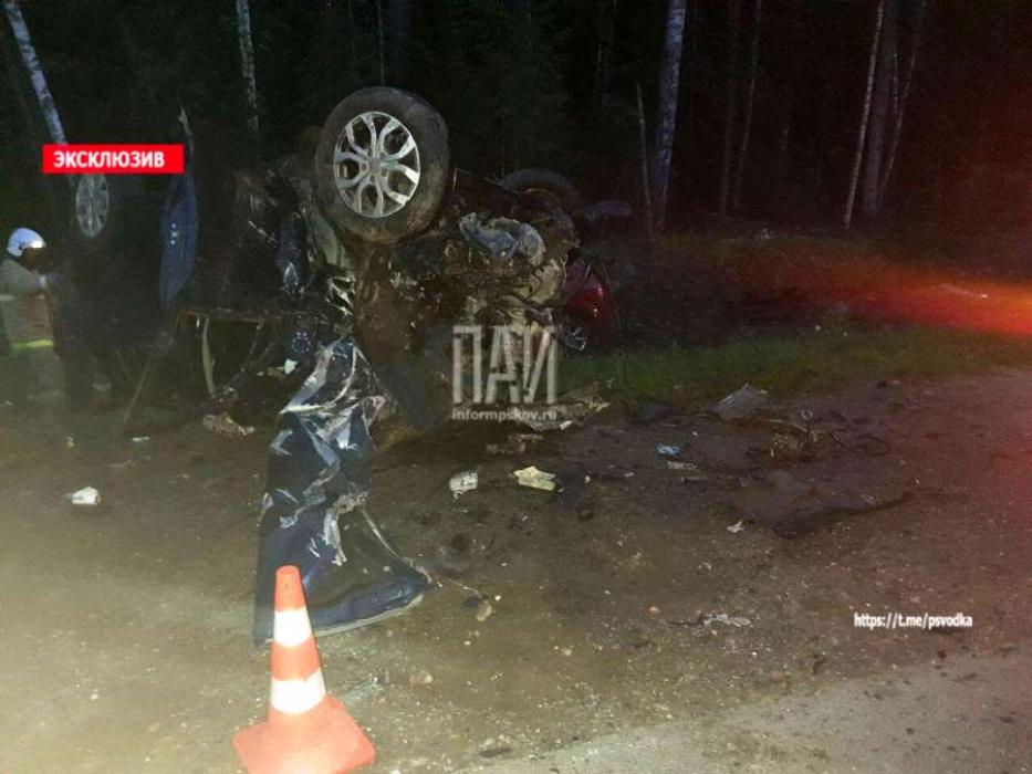 Лобовое столкновение двух автомобилей на трассе Р-23