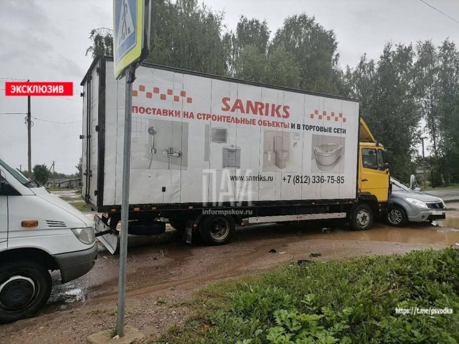 Тройное ДТП в Порховском районе