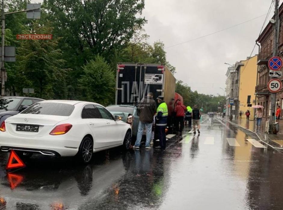 ДТП с участием четырёх автомобилей в Пскове 