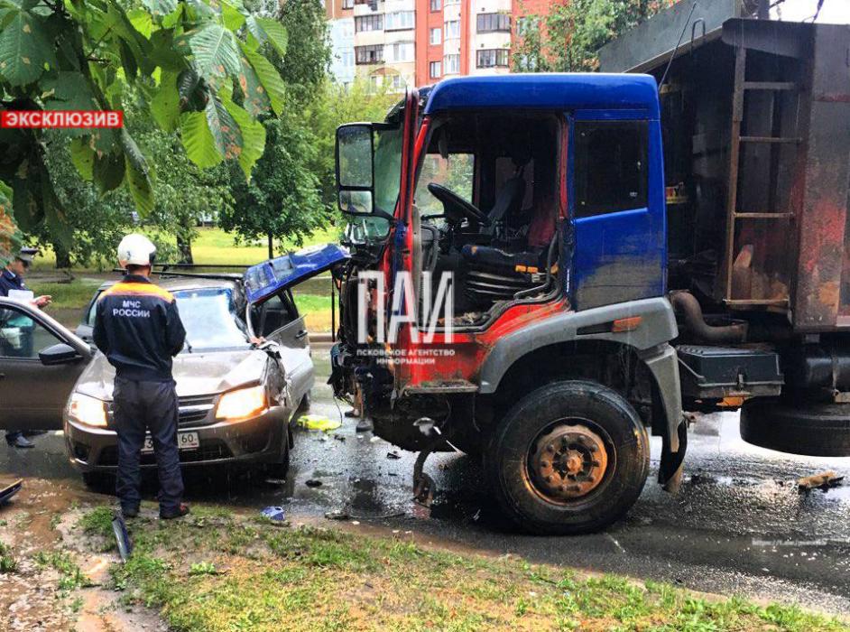 ДТП с погибшим в Пскове  