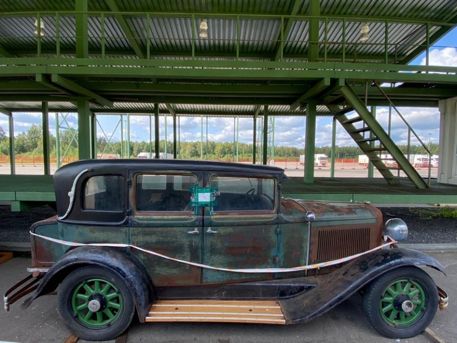 Автомобиль NASH