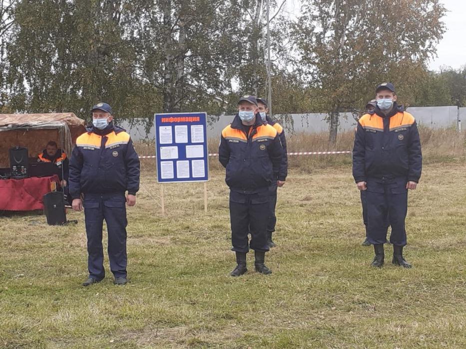 Три поисково-спасательных отряда приняли участие в соревновании по ликвидации ЧС техногенного характера в Гдове