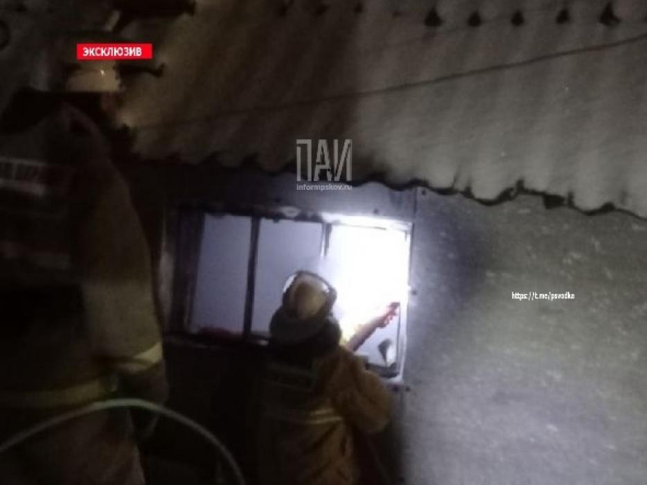 В городе Пыталово загорелась баня