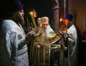 Фоторепортаж: Пасхальная служба в храме Александра Невского в Пскове