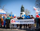 Фоторепортаж: Псковские профсоюзы присоединились к Всероссийскому автопробегу в честь 1 Мая