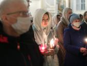 Фоторепортаж: Пасхальная служба в храме Александра Невского в Пскове