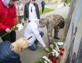 Фоторепортаж: Акция в защиту мемориала воинам-освободителям в Риге