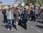 ФОТОРЕПОРТАЖ: «Бессмертный полк» на марше в Пскове