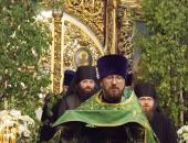  Фоторепортаж: Праздник Святой Троицы в Пскове 