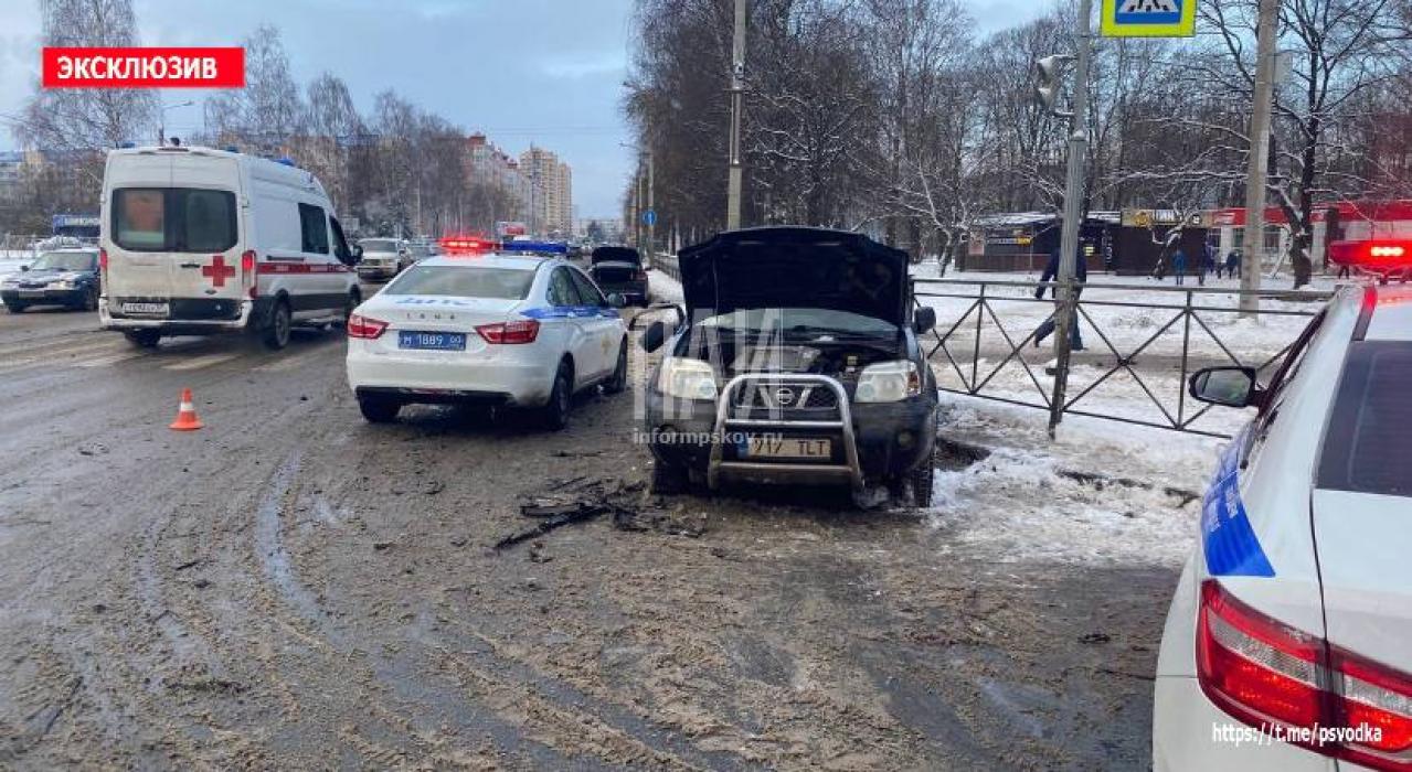 ДТП на улице Юбилейной в Пскове