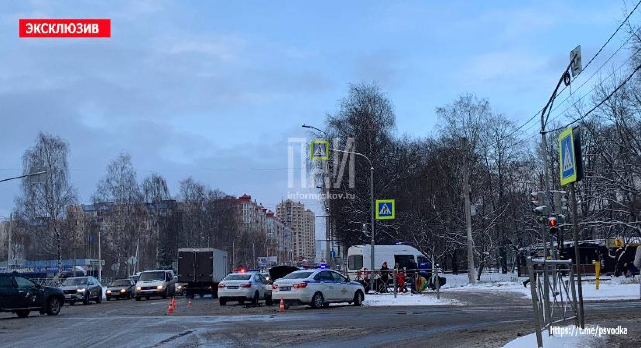 ДТП на улице Юбилейной в Пскове