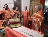 ФОТОРЕПОРТАЖ Пасхальное богослужение в Пскове