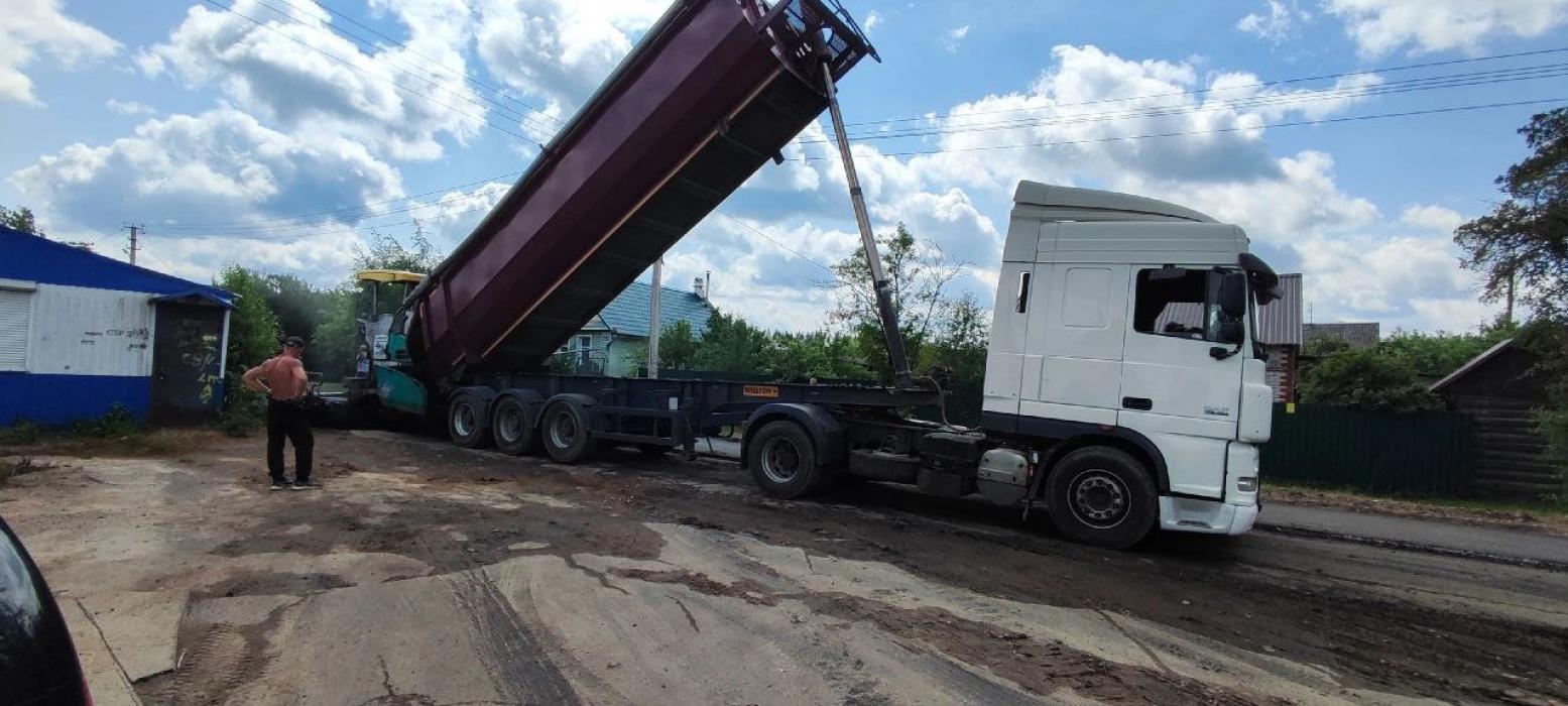 К июлю закончат ремонт улицы Железнодорожной в Дно