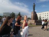 ФОТОРЕПОРТАЖ. Общегородской выпускной в Пскове
