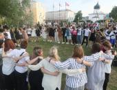 ФОТОРЕПОРТАЖ. Общегородской выпускной в Пскове