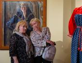ФОТОРЕПОРТАЖ. Выставка народного костюма в Изборске