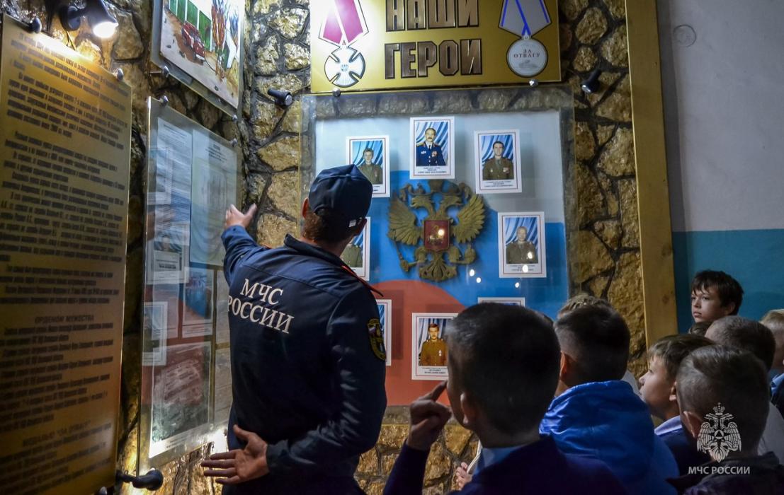 Экскурсия в пожарно-спасательную часть