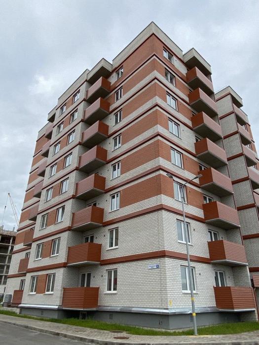Сдача жилого дома в микрорайоне Околица