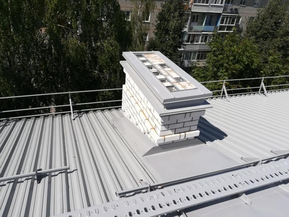Работы по капитальному ремонту крыши многоквартирного дома в Невеле