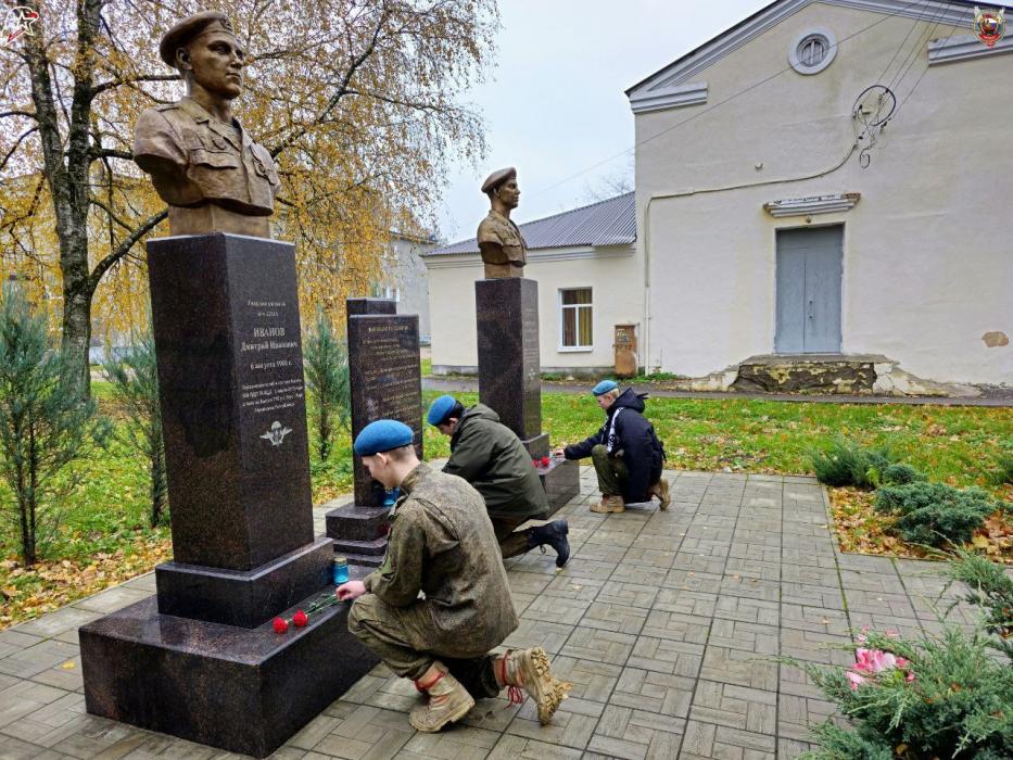 Опочецкие юнармейцы почтили память жителей сожжённых деревень