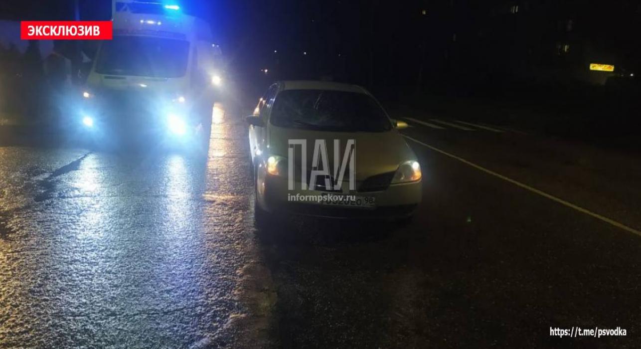 Пешехода в тяжёлом состоянии госпитализировали после наезда автомобиля в Великих Луках