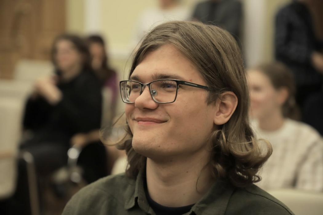 Популяризатор математики из МФТИ выступил перед псковскими студентами