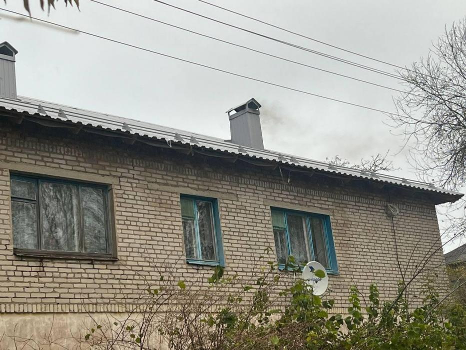 Кровлю многоквартирного дома отремонтировали в Псковском районе