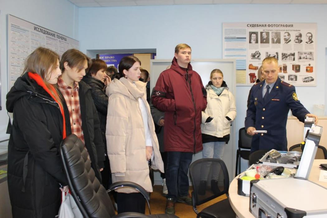 Более сотни старшеклассников собрал День открытых дверей в Псковском филиале Университета ФСИН