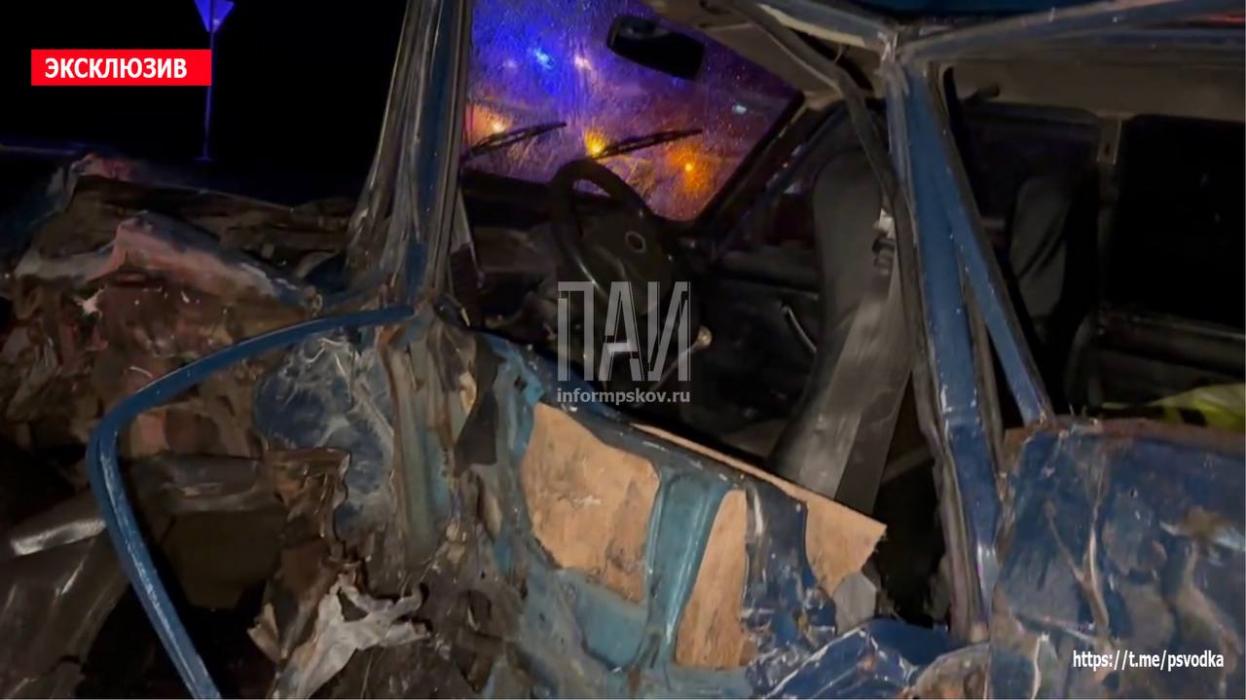 Водителя госпитализировали после крупного ДТП в Невельском районе