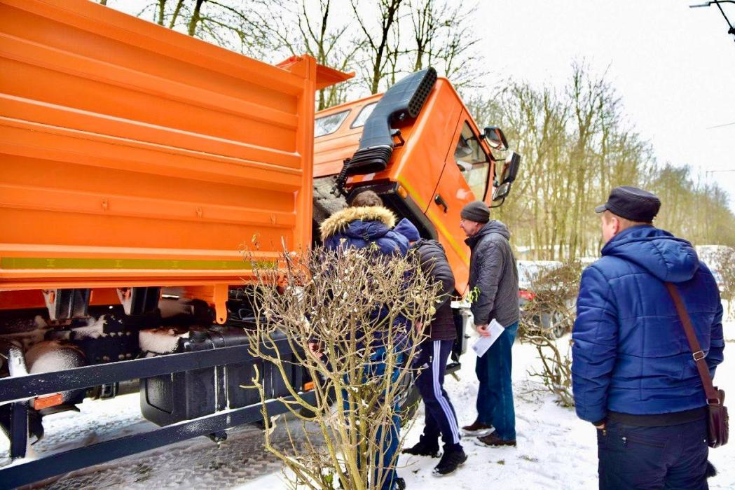 Новая дорожная техника поступила в Островский район