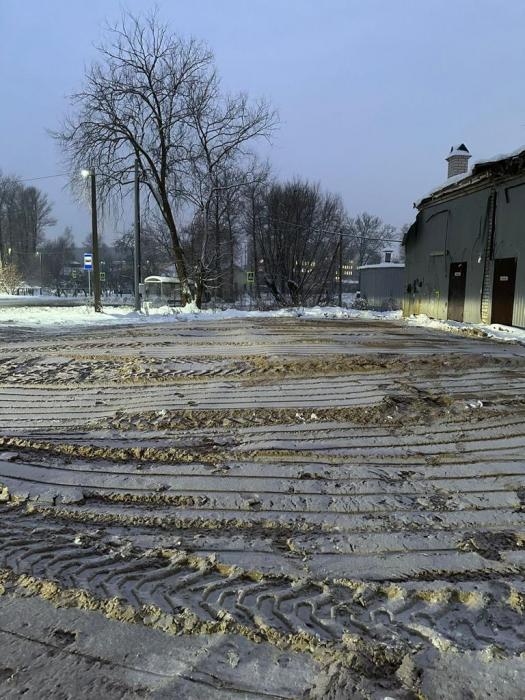 Нелегальную автомойку снесли в Пскове